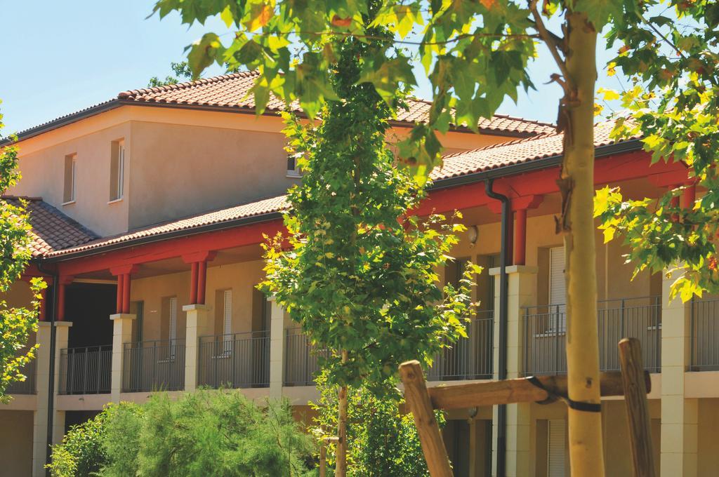 La Residence Du Chateau De Jouarres Azille Luaran gambar